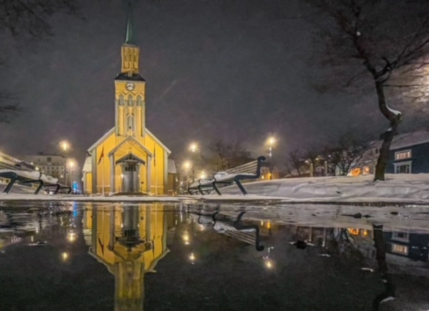 Tromsø: Billet til midnatskoncert i Tromsø Domkirke