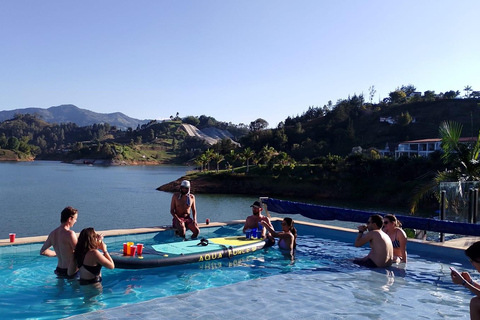 Medellín: Guatape Tour + Boat Party