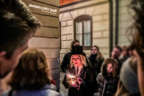 Stockholm: Geister-Rundgang und GeschichtstourTour auf Schwedisch in Gamla stan