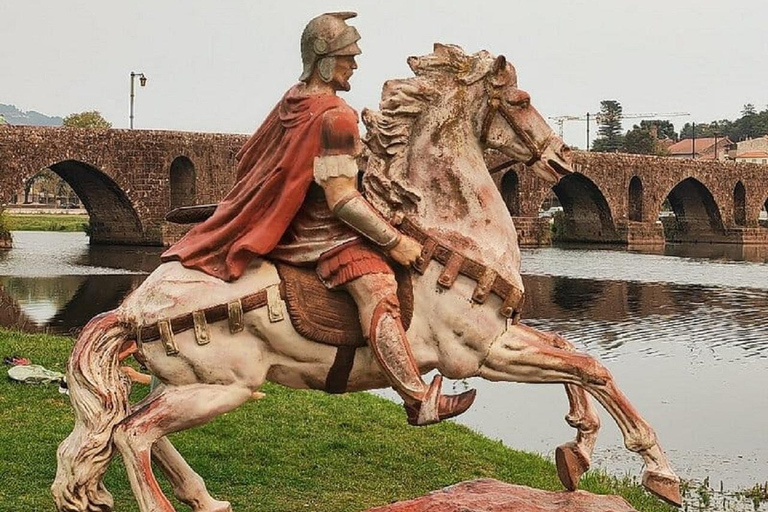Barcelos, Ponte Lima, Viana Castelo: Private Tour from Porto