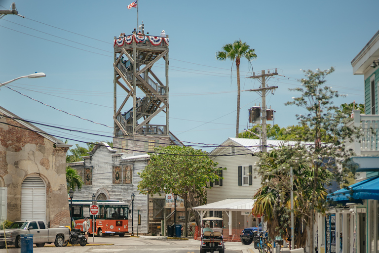 Key West: Excursão de 12 paradas no Old Town Trolley Hop-On Hop-OffBilhete de bonde de um dia para a cidade velha