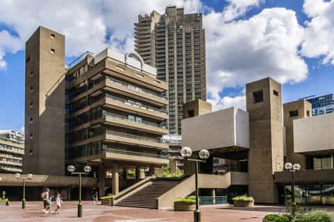 Londres : visite à pied de l'architecture brutaliste et high-tech