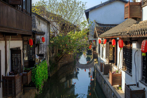 Shanghai: Private Day Tour to Suzhou by Bullet Train
