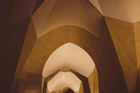 Tickets &amp; Guide: Lights and shadows of the Sagrada Familia