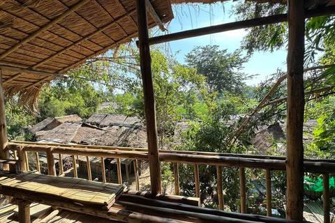 JOIN TOUR 1 day trip around Chiang Rai included lunch buffet