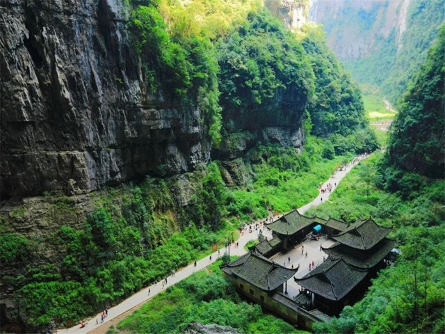 Visit Chongqing Wulong Exploration Tour in Chongqing, China