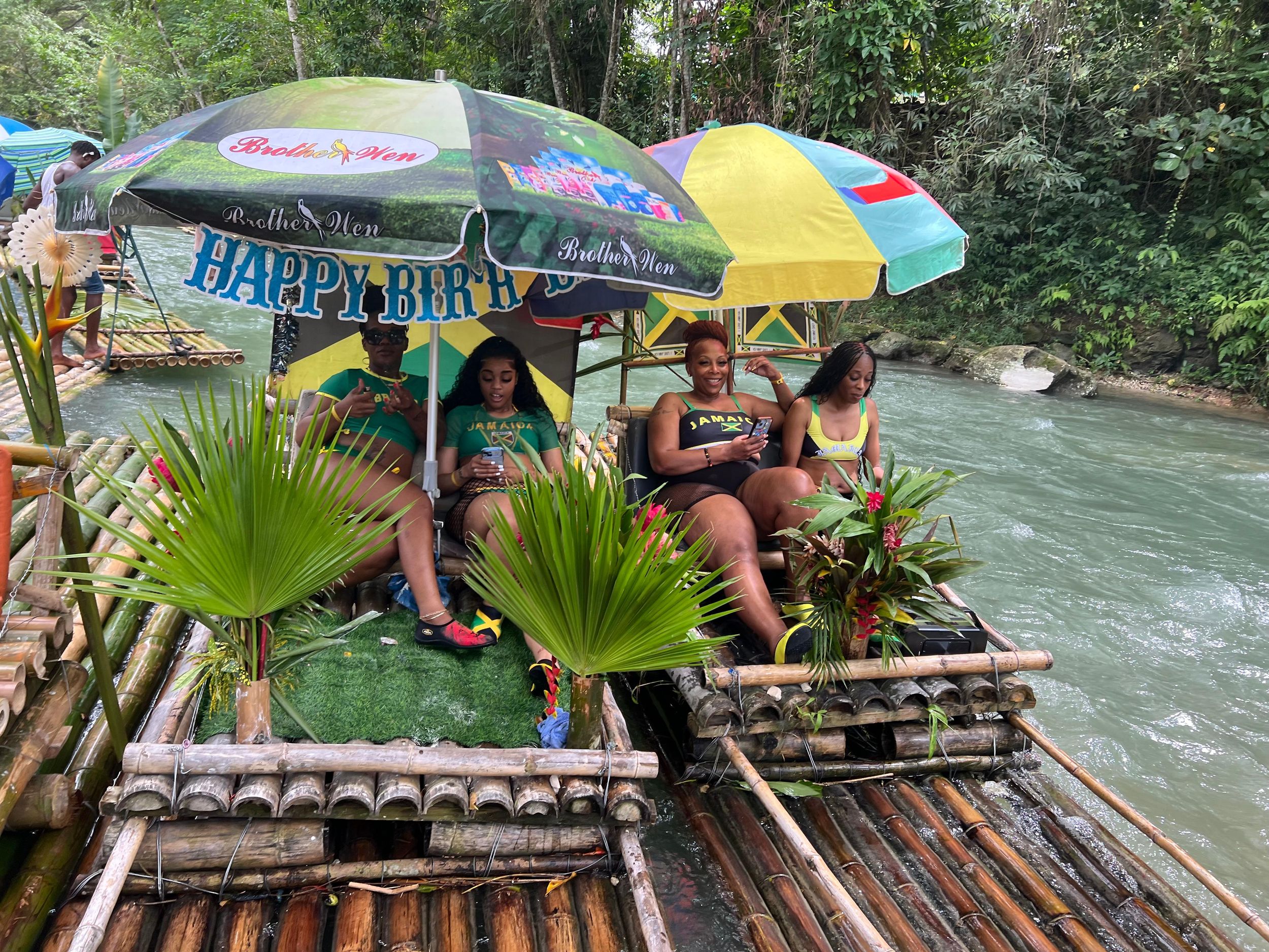 Lethe River: Private Rafting-Tour mit Fußmassage