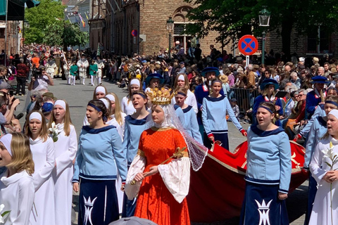 Bruges Guided Day Tour from Paris with Holy Blood Procession