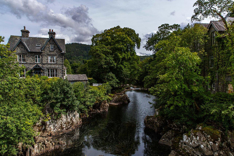 Liverpool: Snowdonia & North Wales Private Day Voyage