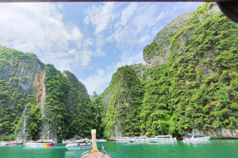 Phi Phi: One Day trip by Long Tail Boat (7 island)