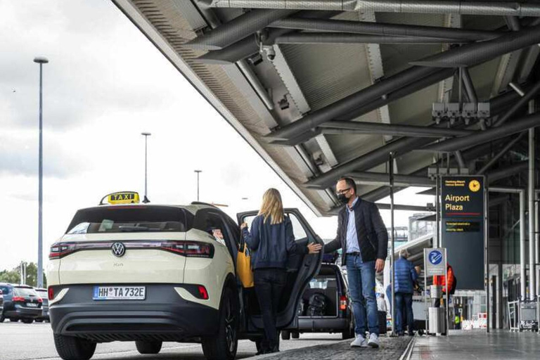 Da Tirana: Trasferimento aeroportuale privato ↔ in hotelTesla Taxi