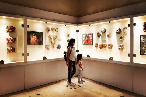 Yogyakarta: Sonobudoyo Museum After lunch Tour with Cinema