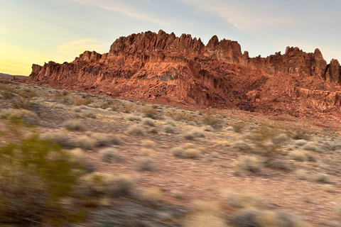 Las Vegas: Red Rock Jeep Tour with Hotel Pickup
