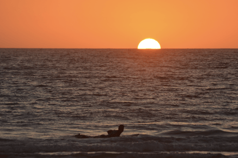 Fuerteventura: Surf or Kitesurf Photo Session FUERTEVENTURA: SURF OR KITESURF 3 PEOPLE PHOTO SESSION