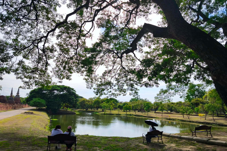 Ayutthaya Day Trip with Air condition Train & Tuk-Tuk Ride
