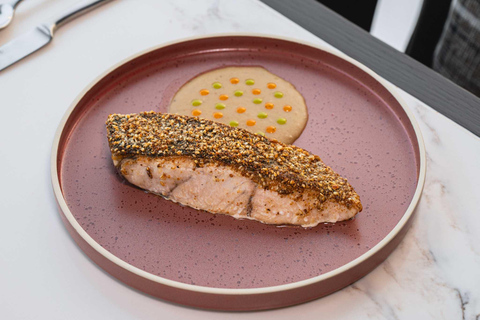 Bangkok : OXBO au Millennium Hilton Bangkok : forfaits F&amp;BSet Premium avec cocktail et vin pour 2 personnes