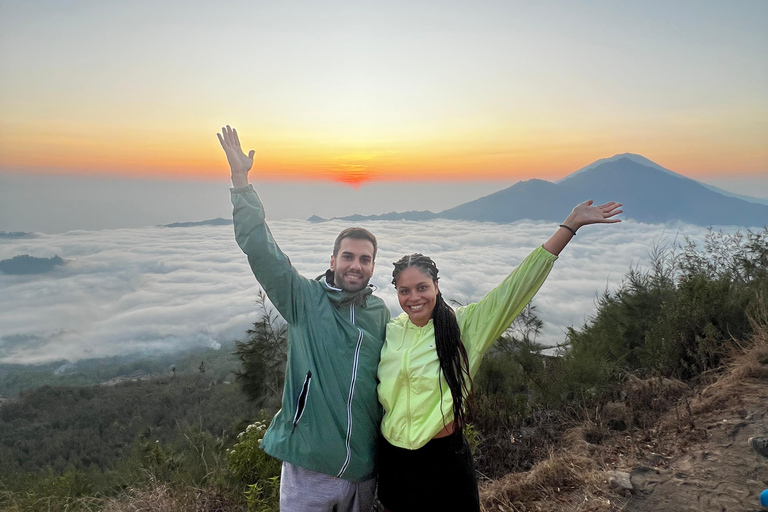 Private Mt. Batur Wanderung mit heißen Quellen & Hoteltransfer