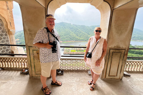 From Mumbai: 4-Day Golden Triangle Tour with Flights Tour Price without Hotels