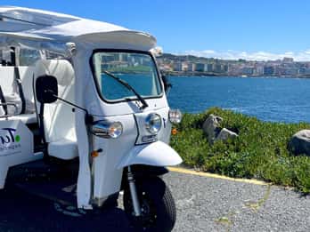 A Coruña: Premium Tuk Tuk tour