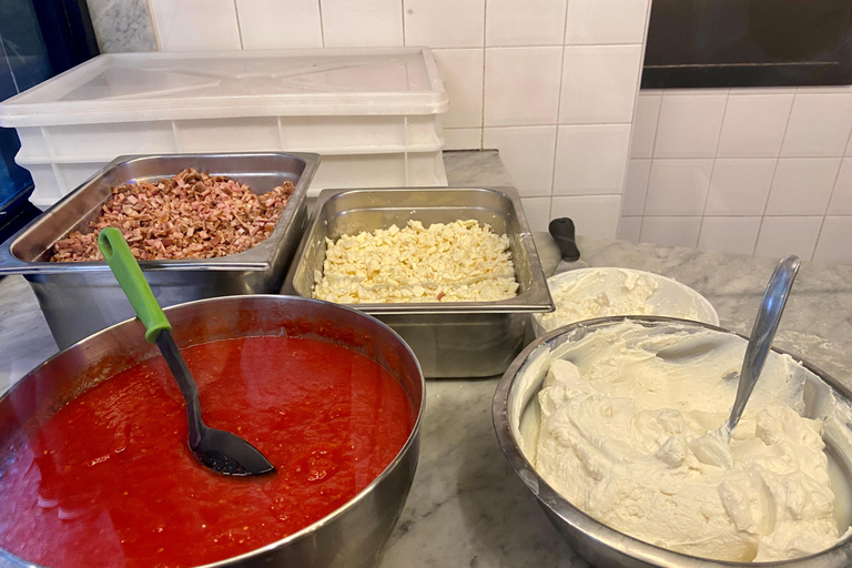 Naples: Street Food and Guided Sightseeing Walking Tour