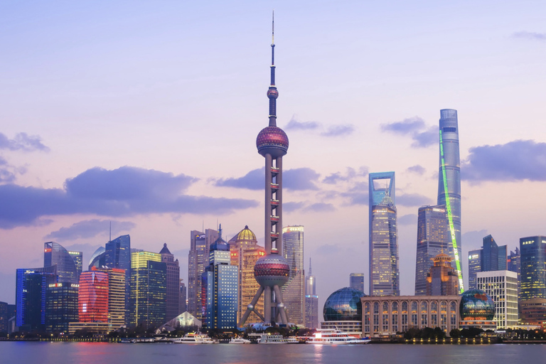 From Beijing: 2-Day Shanghai Highlights Tour with Train