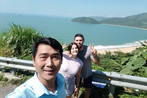 Hue till Danang med privat bil med Muti Sightseeing-stoppHue till Danang med bil med engelsktalande förare