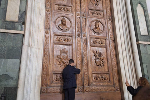 Florence: VIP Duomo After Hours Tour with Dome & Terraces