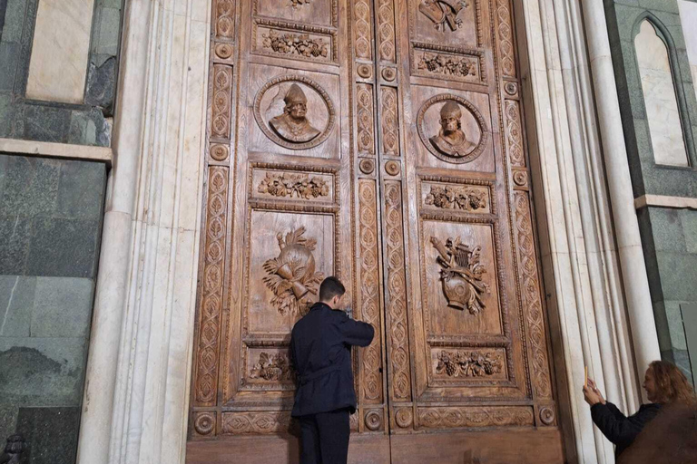 Florence: VIP Duomo After Hours Tour with Dome & Terraces