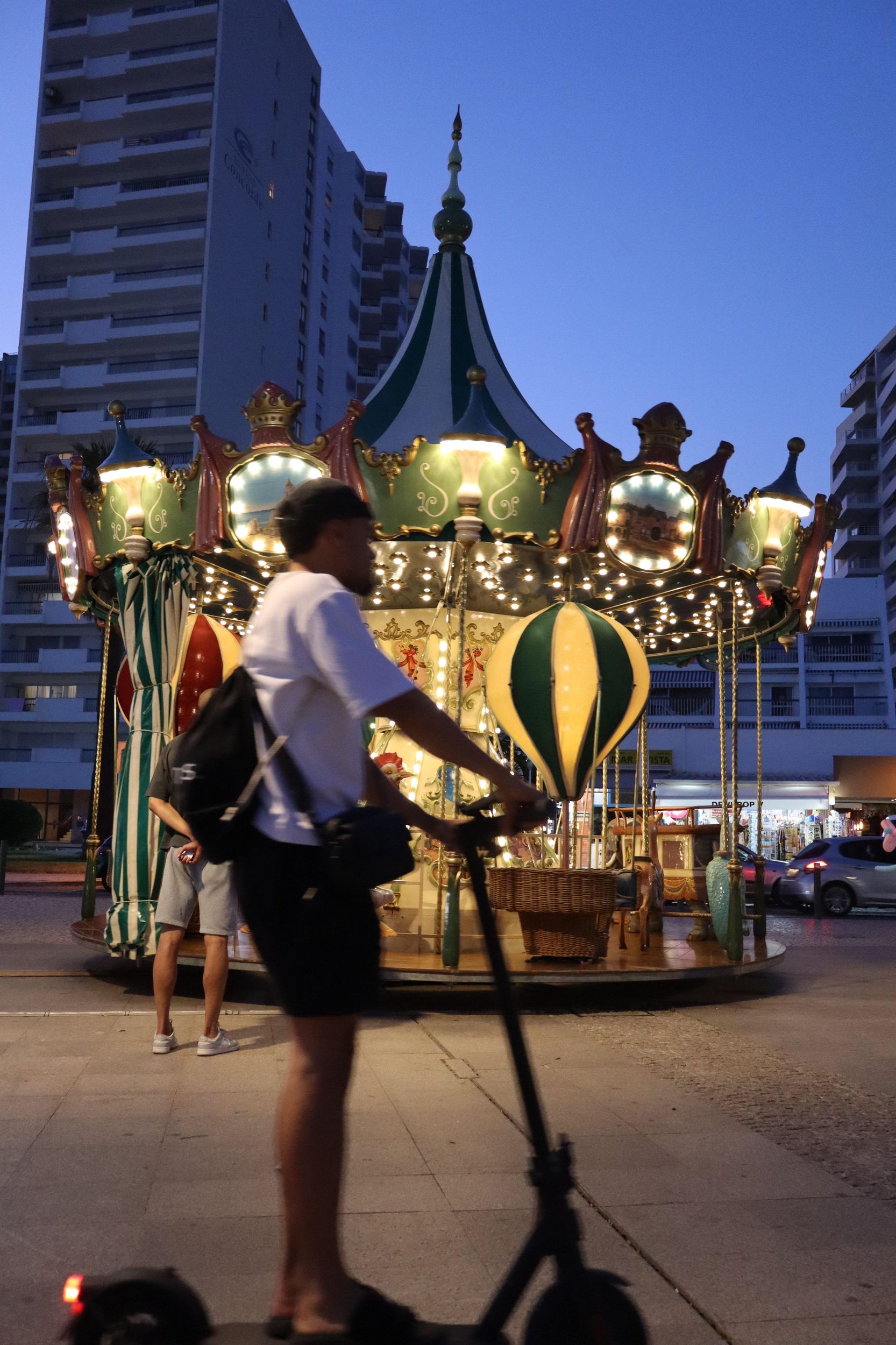 Portimão: E-Scooter-Verleih mit individuellen Routen