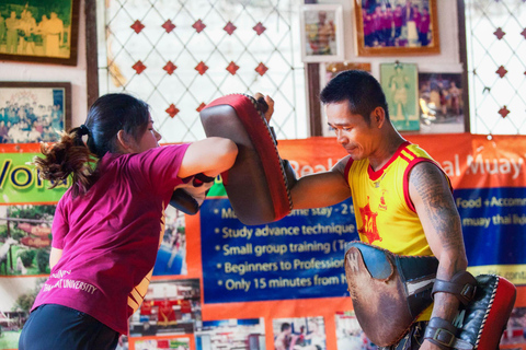 Bangkok: Khlong Toei Market & Bang Krachao Island fietstochtPrivétour met hotelovername