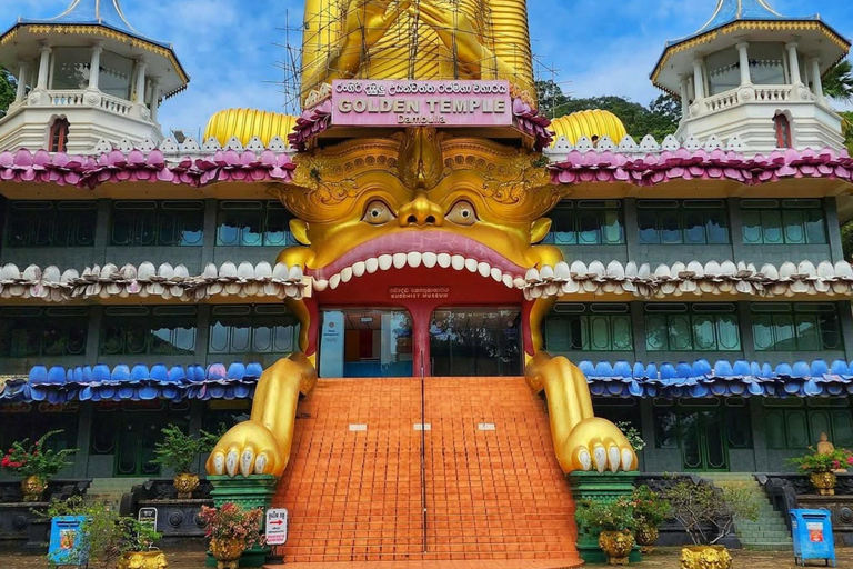 From Kandy: Sigiriya, Dambulla, & Minneriya Private Day Trip