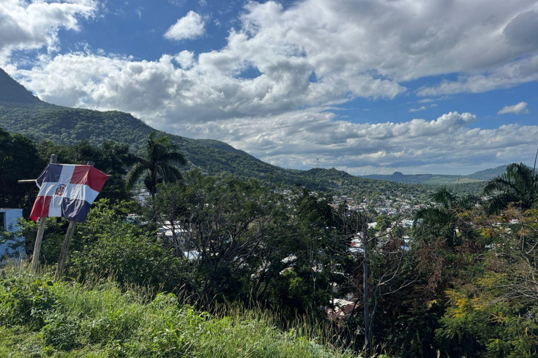 Puerto Plata: El Gallo Ecolodge Day Pass with Lunch