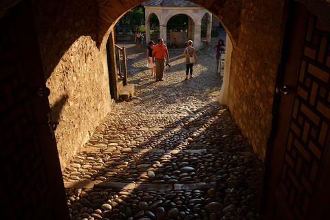 Mostar in Golden Light: Historic Walk & Scenic Photoshoot