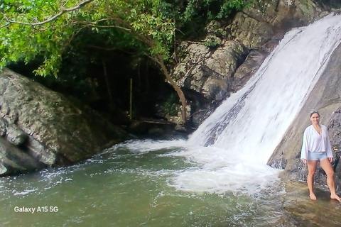 ELLA Lipton Seat Tea Test & Pluck 9Arch, Waterfalls, & Food Lipton's Seat, Little Adam Peak, 9 Arch, Ravana Waterfalls