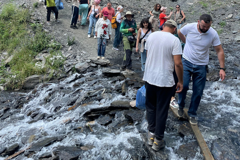 3-Day Tusheti Jeep Adventure:Explore the Tusheti with Locals