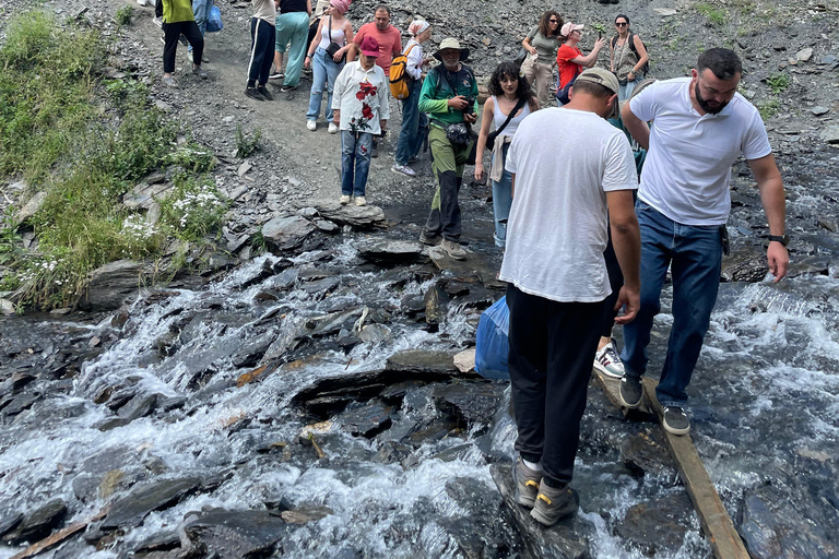 3-Day Tusheti Jeep Adventure:Explore the Tusheti with Locals