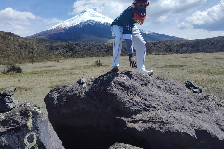 Quito: Cotopaxi – Climb to the hut and hike around Limpiopungo Lagoon