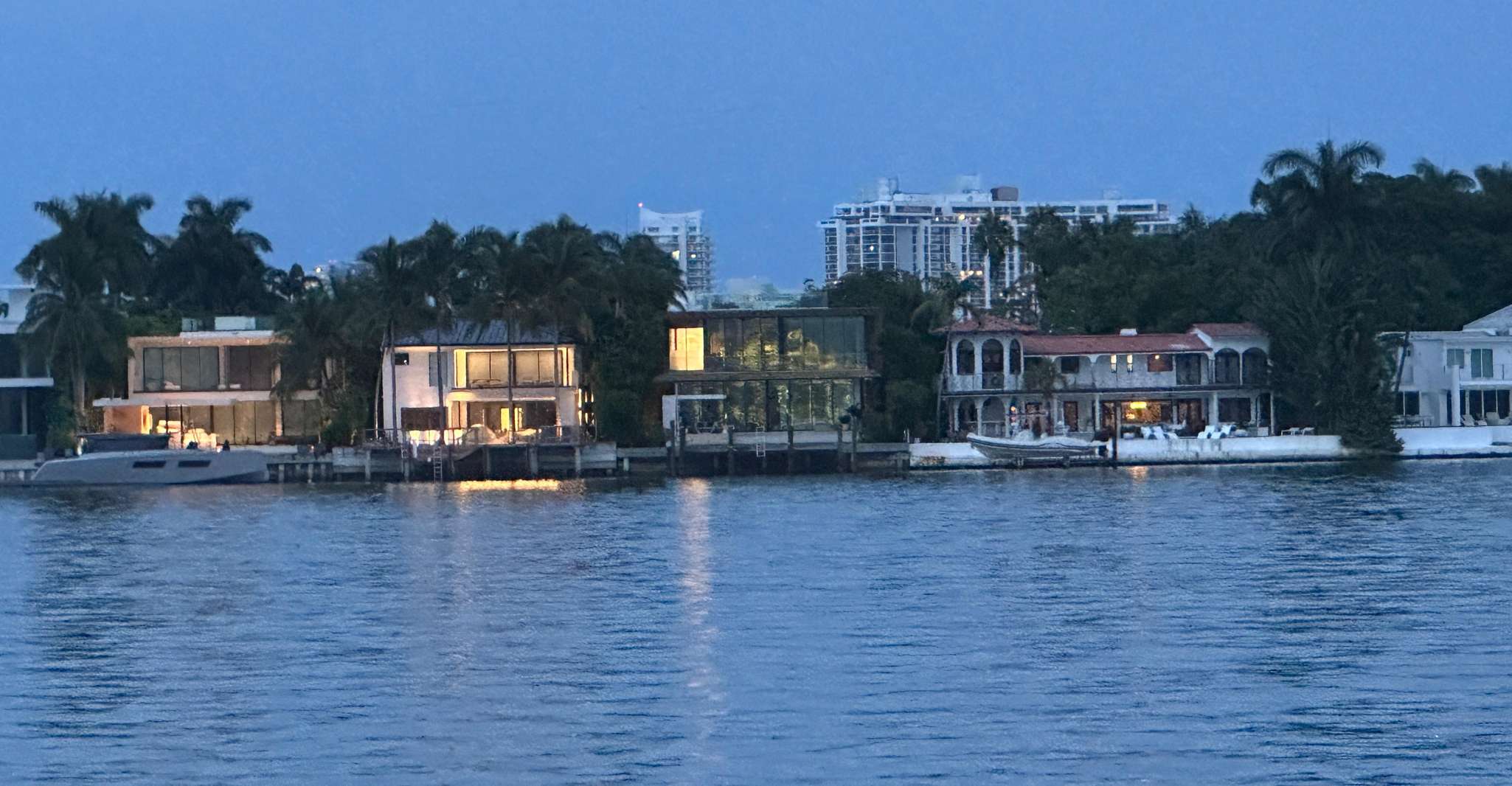 Miami: Skyline Sightseeing Cruise Millionaire Homes & River photo 9