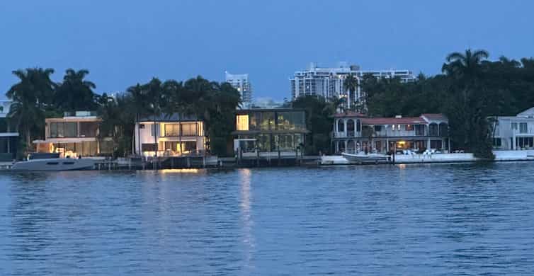 Miami: Skyline Sightseeing Cruise Millionaire Homes & River photo 9