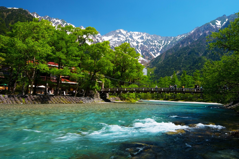 From Tokyo: Kamikochi Autumn Foliage Day Trip by Bus