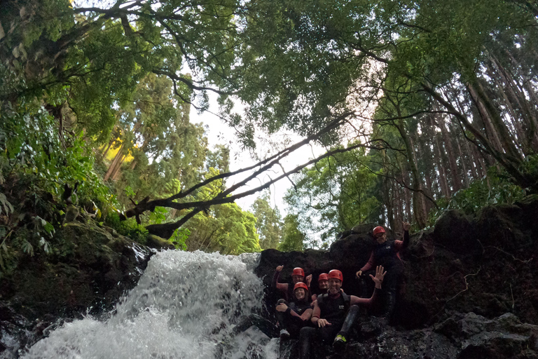 Azores Water Trekking – Moinhos do Félix l S. MiguelAzoren-Wassertrekking – Mühlen von Félix l S. Miguel