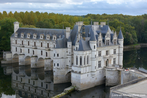 Luftballongsfärd över slottet ChenonceauLuftballongfärd i soluppgången