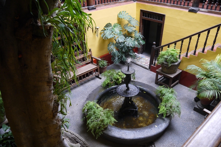 La casa de Aliaga, an alive colonial jewel at Lima center.