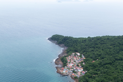 Panama City: Otoque Island Full-Day Tour with Local Lunch So, this is the Otoque Island Whale Watching Experience (seasonal)!