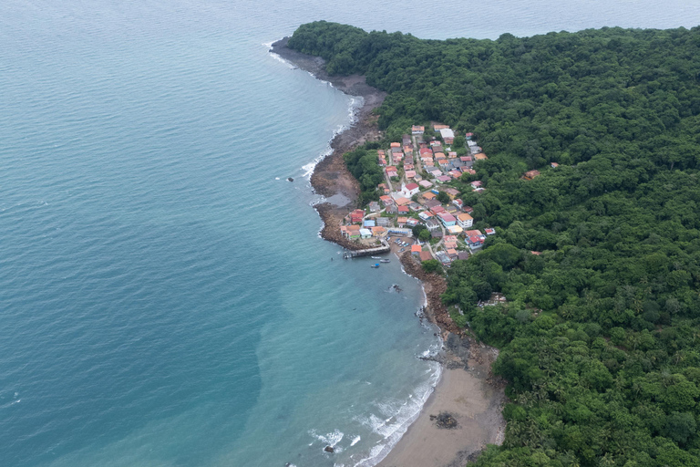 Panama City: Otoque Island Full-Day Tour with Local Lunch So, this is the Otoque Island Whale Watching Experience (seasonal)!