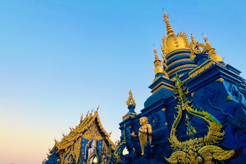 Chiang Mai: Chiang Rai-White-Blue-Big Buddha &amp; Lalitta Café[Privat] Chiang Rai-Weiß-Blau-Big Buddha &amp; Lalitta Café