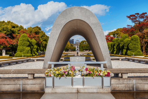 From Osaka/Kyoto: Hiroshima and Miyajima Private Tour