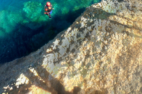 Mallorca: Aventura de 3 días - Senderismo, Coasteering y ...