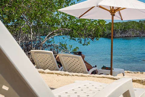 Heldag på stranden Isla Encantada