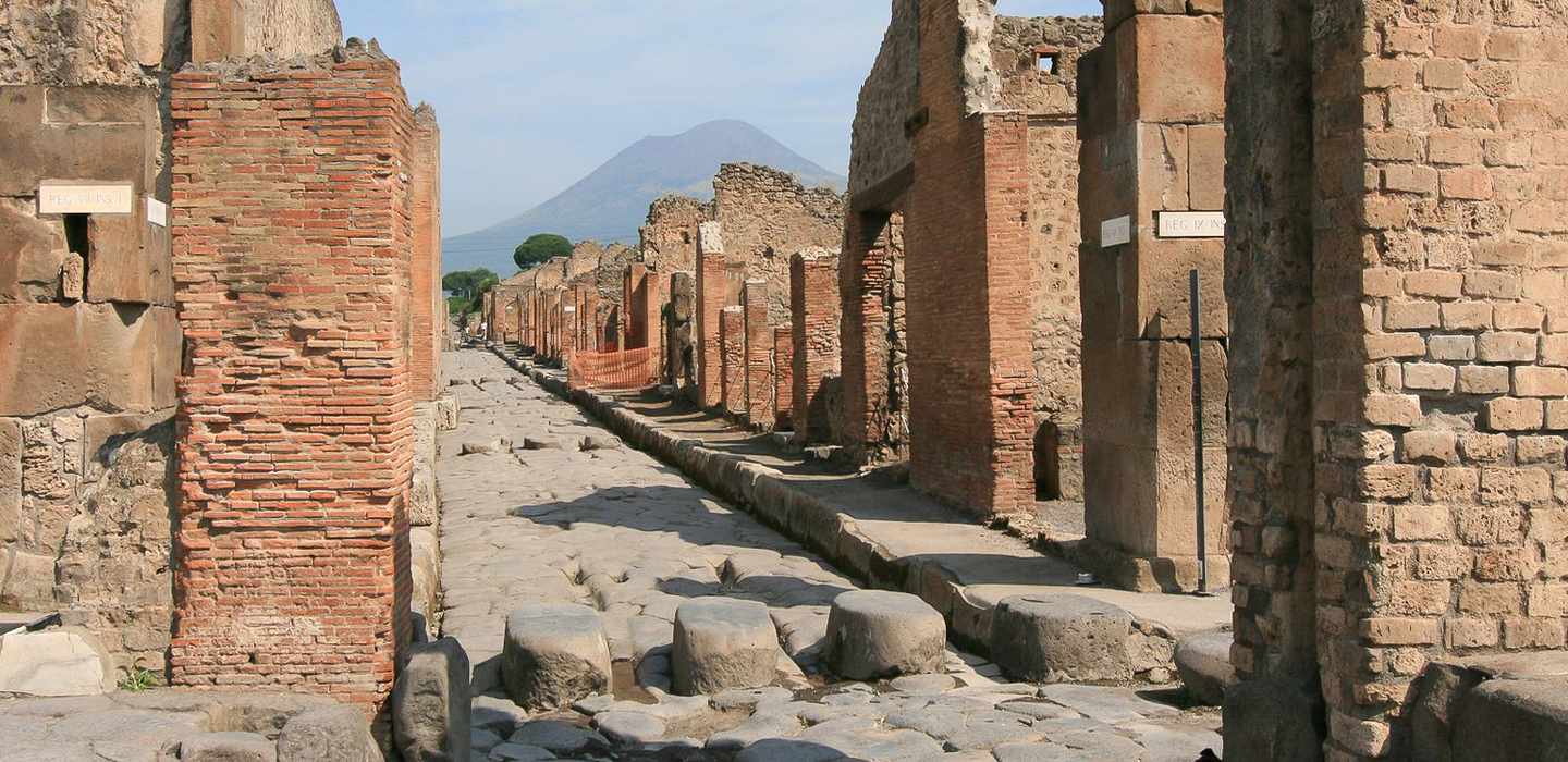 Von Rom aus: Pompeji & Neapel Kleingruppentour mit Mittagessen